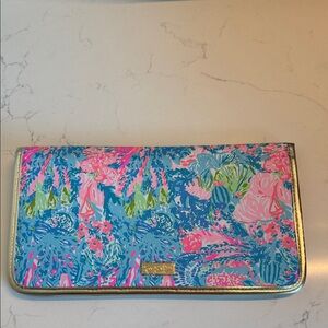 Lilly Pulitzer Blue and Pink Travel Organizer Clutch